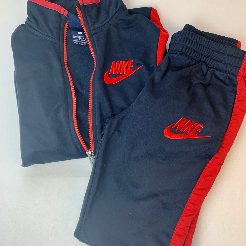 NIKE - Kids Jogger sweatsuit